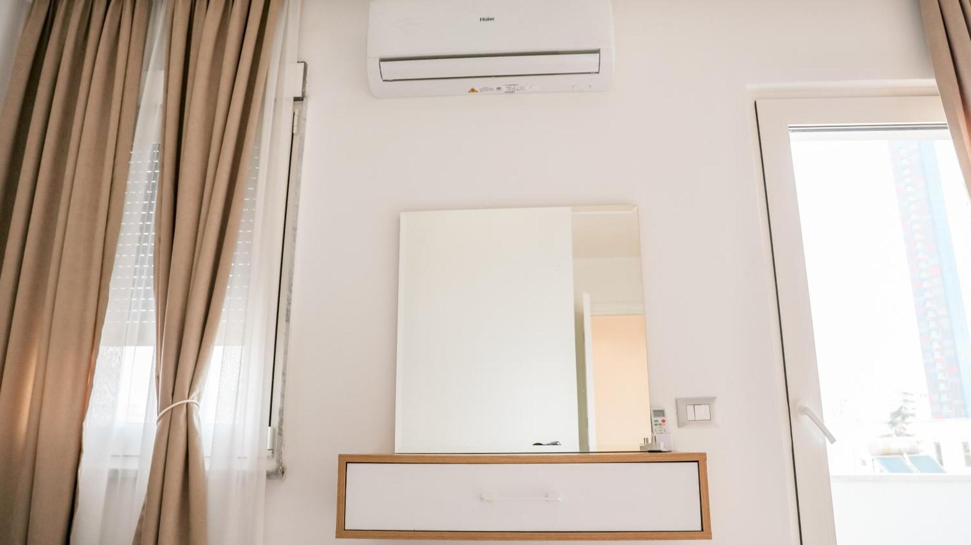 Premium Apartment In The Center ติรานา ภายนอก รูปภาพ
