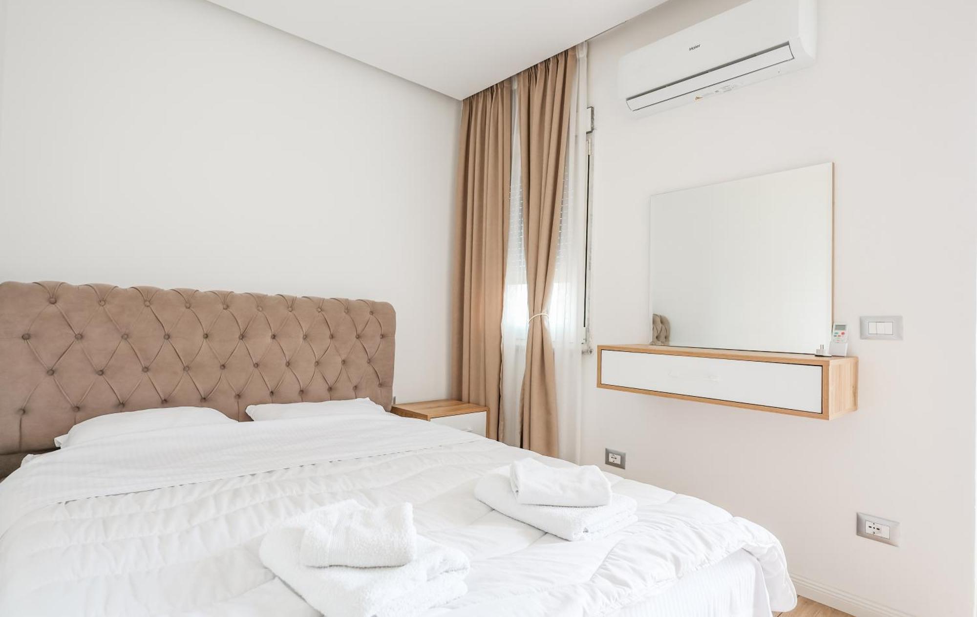 Premium Apartment In The Center ติรานา ภายนอก รูปภาพ